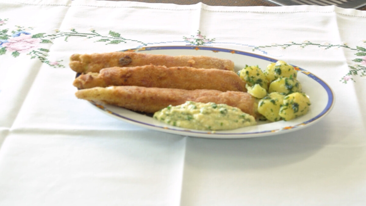 Spargel Cordon Bleu mit Schnittlauchsauce