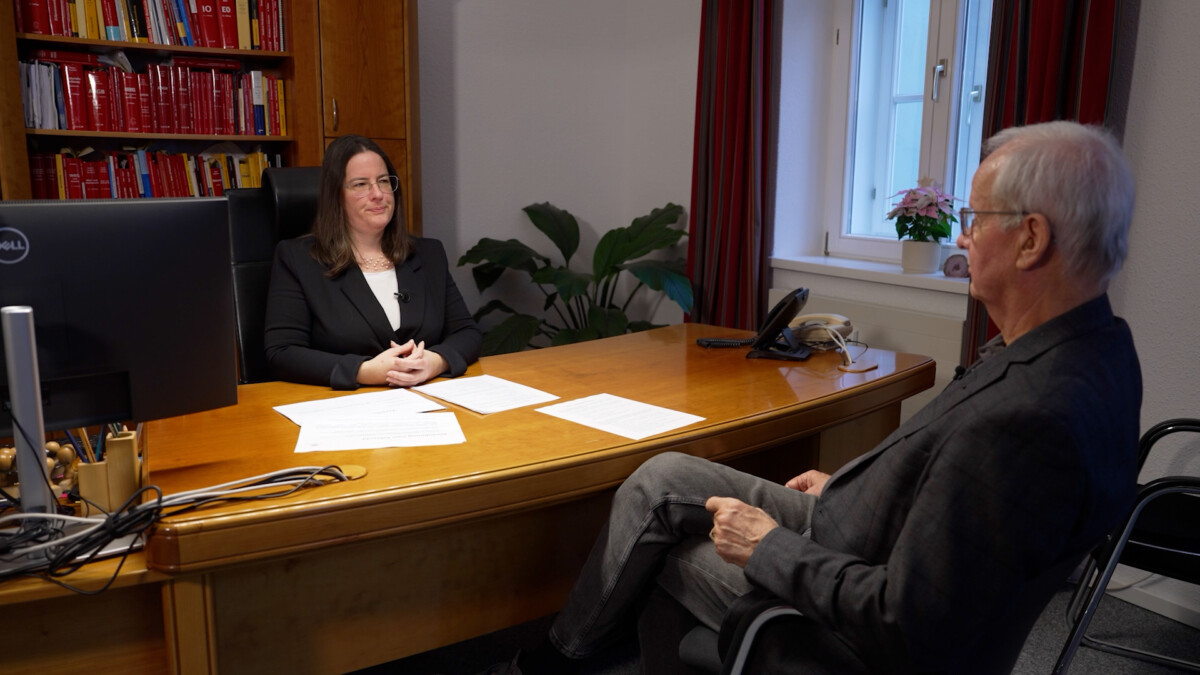 Schenkung u. Übergabe Tipps von Dr. Nina Raich Öffentliche Notarin