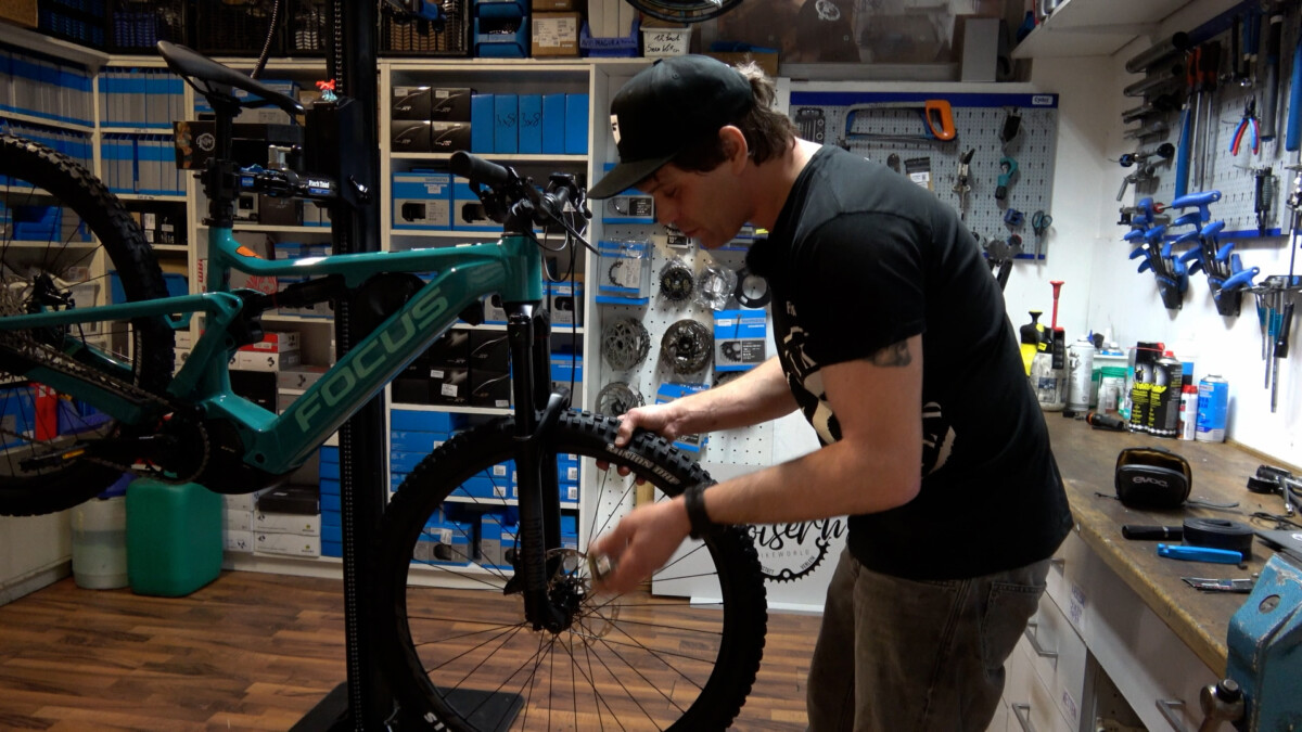 Reparaturanleitungen für Fahrradpannen