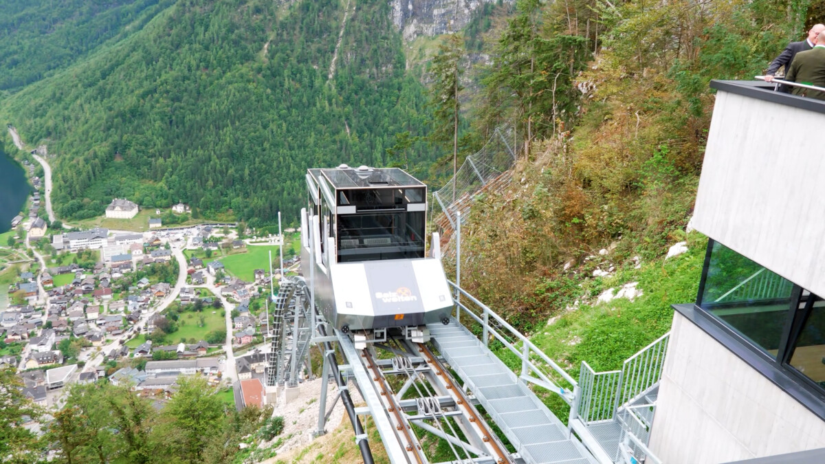Salzbergbahn und Salzbergwerk Hallstatt Eröffnung